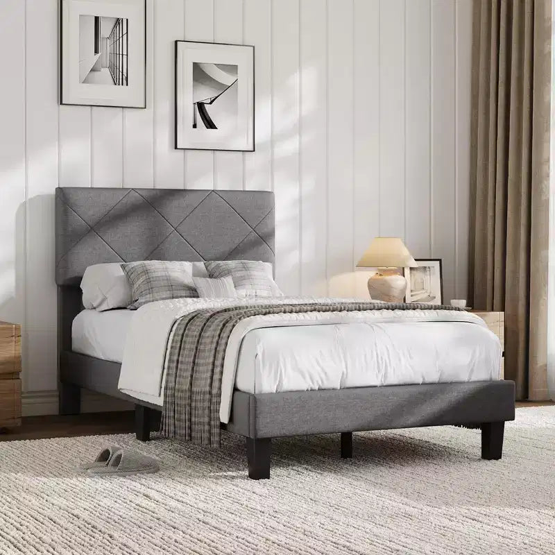 Struttura letto con testiera imbottita, giroletto singolo con doghe in legno, base materasso facile da montare, non necessita di rete a molle