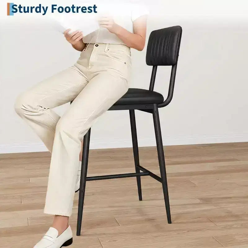 Poltrona Modern Comfort, Costruzione Robusta, Seduta Versatile per Ogni Occasione, per Casa, Ufficio
