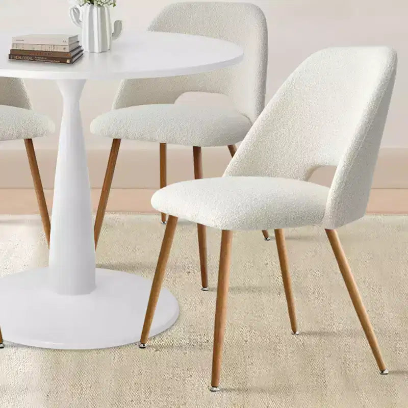 Tavolo da Pranzo Rotondo da 35" per 4 Persone, Tavolo a Colonna Bianco e Sedie Imbottite in Bouclé con Gambe in Metallo, Ideale per Piccoli Spazi