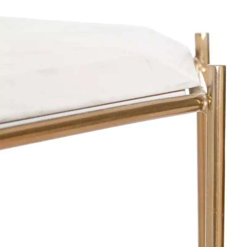 Tavolino d'appoggio Colton con piano in marmo massiccio e base in metallo Bianco/Oro: Stile Glamour di Lusso, Struttura in Ferro, Forma Quadrata