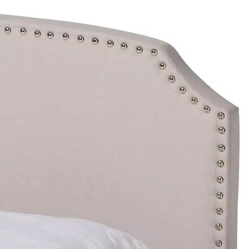 Letto Queen Larese con contenitore a piattaforma e 2 cassetti, rivestito in tessuto beige/nero: moderno di metà secolo, non necessita di rete a molle